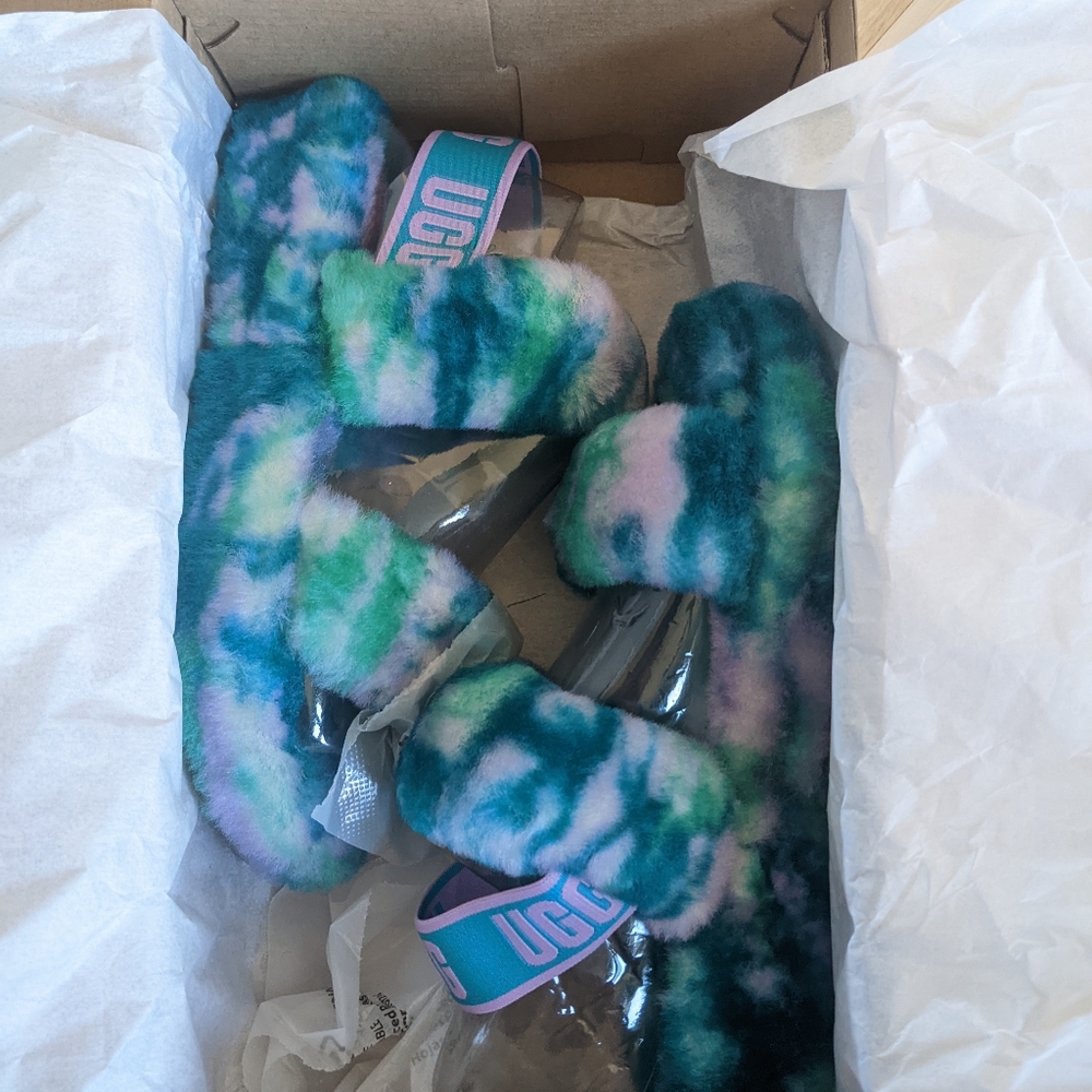 NIB UGG Fluff Oh Yeah slide slippers
